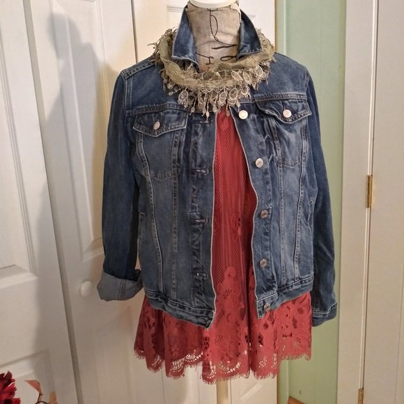 1661 Size XXL Exhilaration Lace Lined Top - Picture 6 of 6